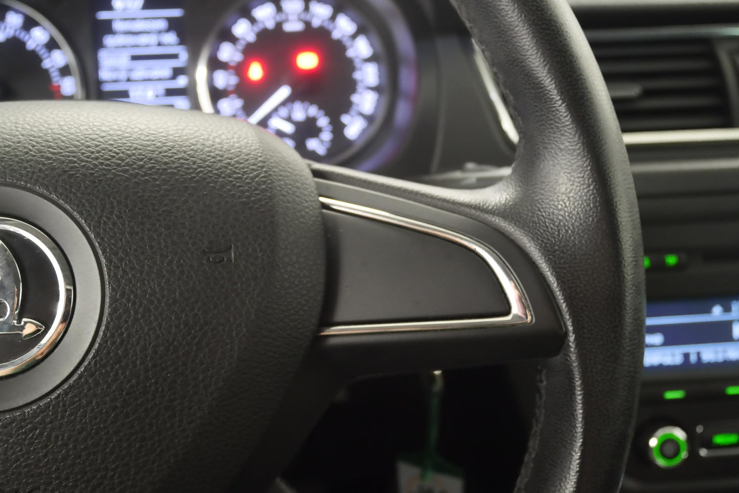 Škoda Rapid 1.6 TDI 77 kW Elegance Extra+