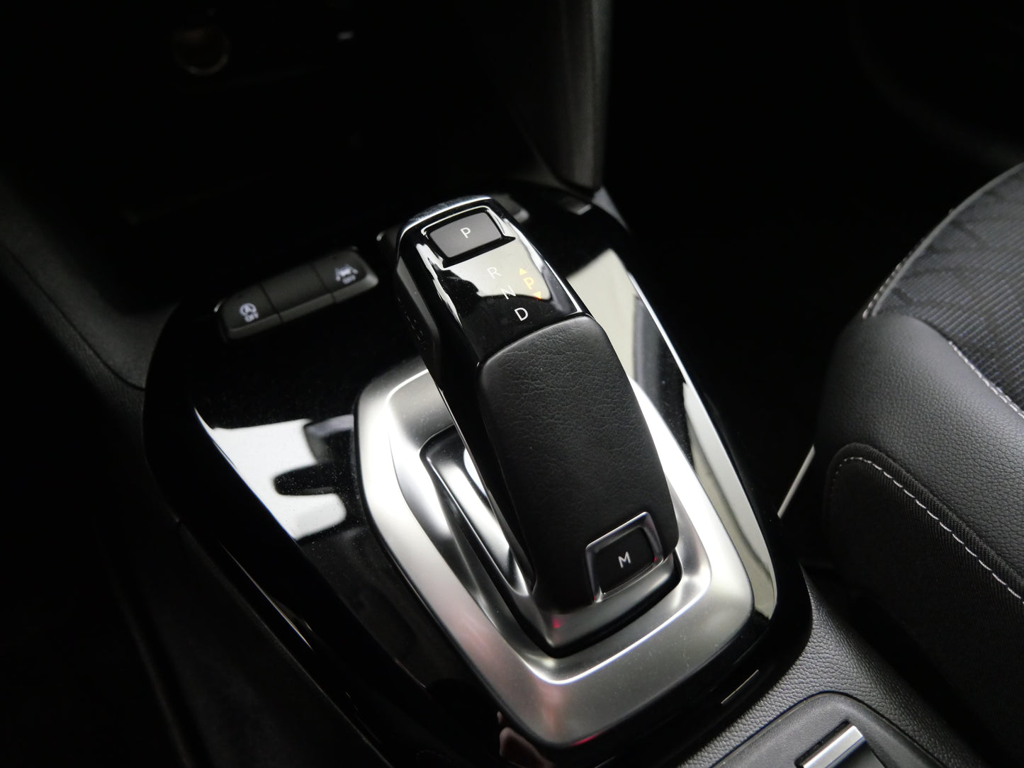 Opel Corsa 1.2 i 74 kW Turbo Elegance