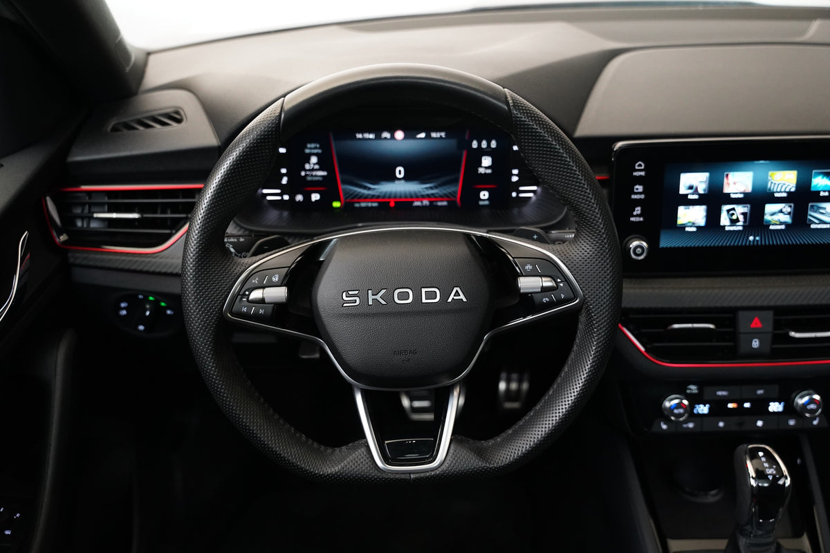 Škoda Scala 1.0 TSI 85 kW DSG Monte Carlo – foto 18