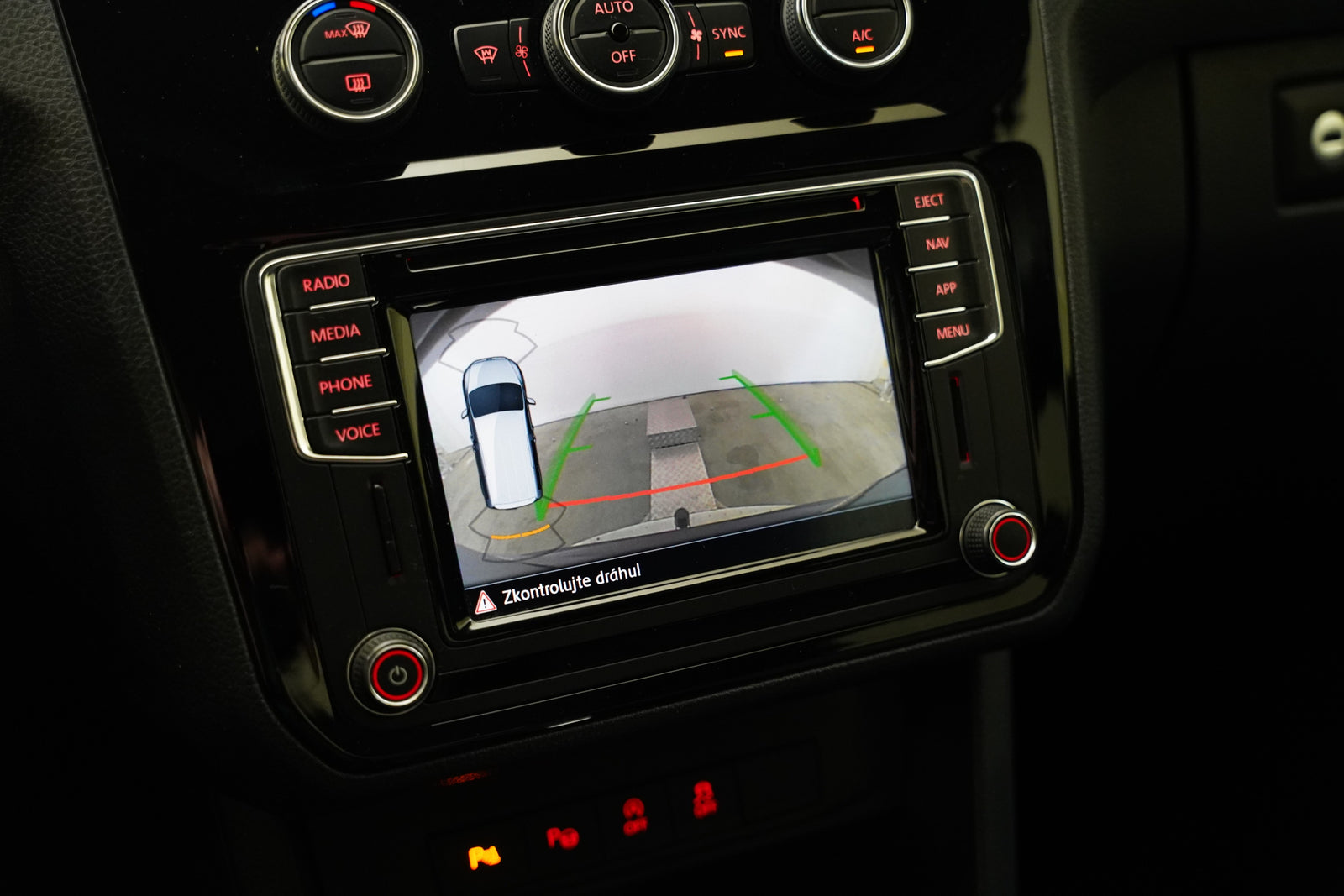 Volkswagen Caddy 2.0 TDI 110kW 4Motion Highline – foto 18