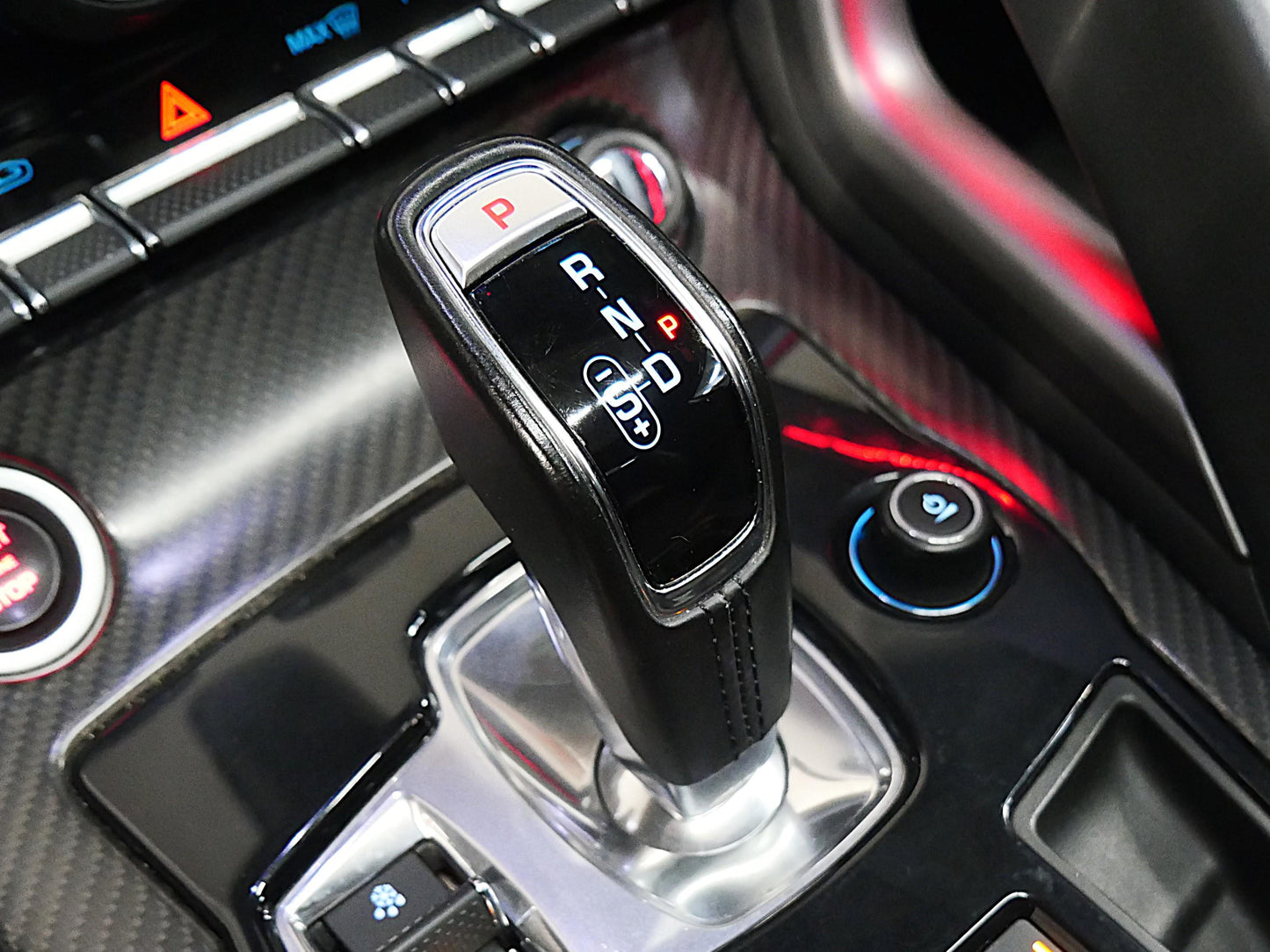 Jaguar F-Type 2.0 I4 300 221 kW R - Dynamic