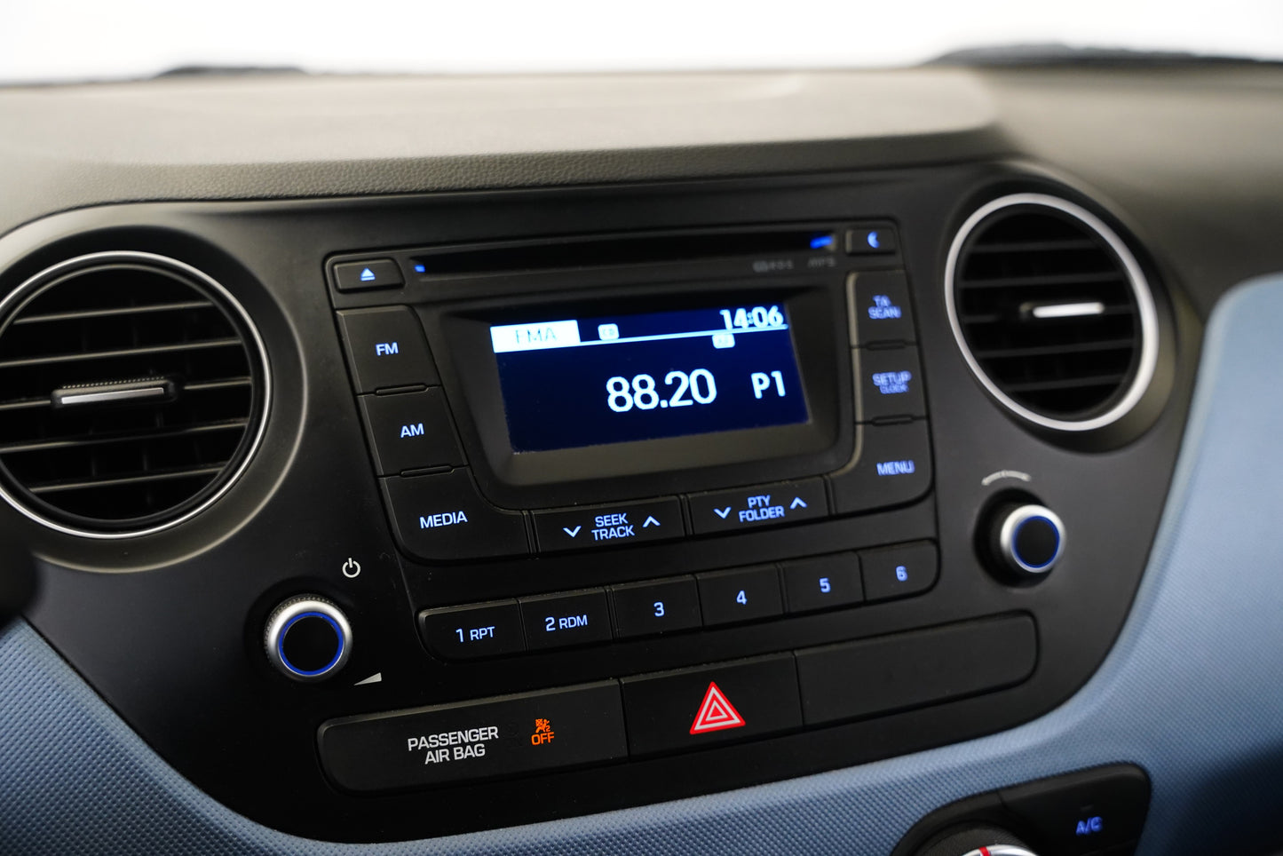 Hyundai i10 1.0i 49 kW