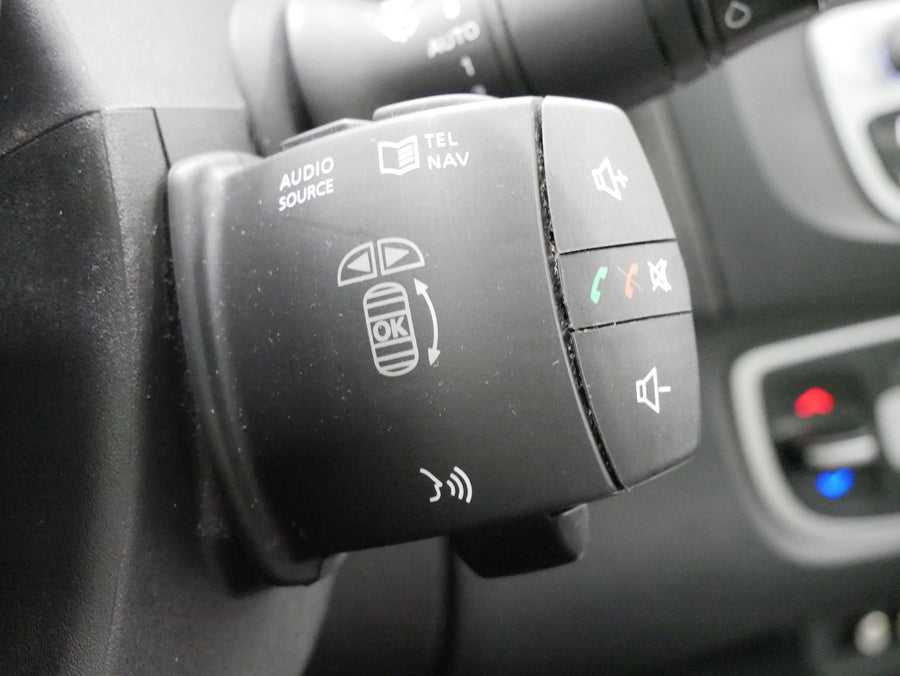 Renault Scénic 1.5 dCi 70 kW – foto 19