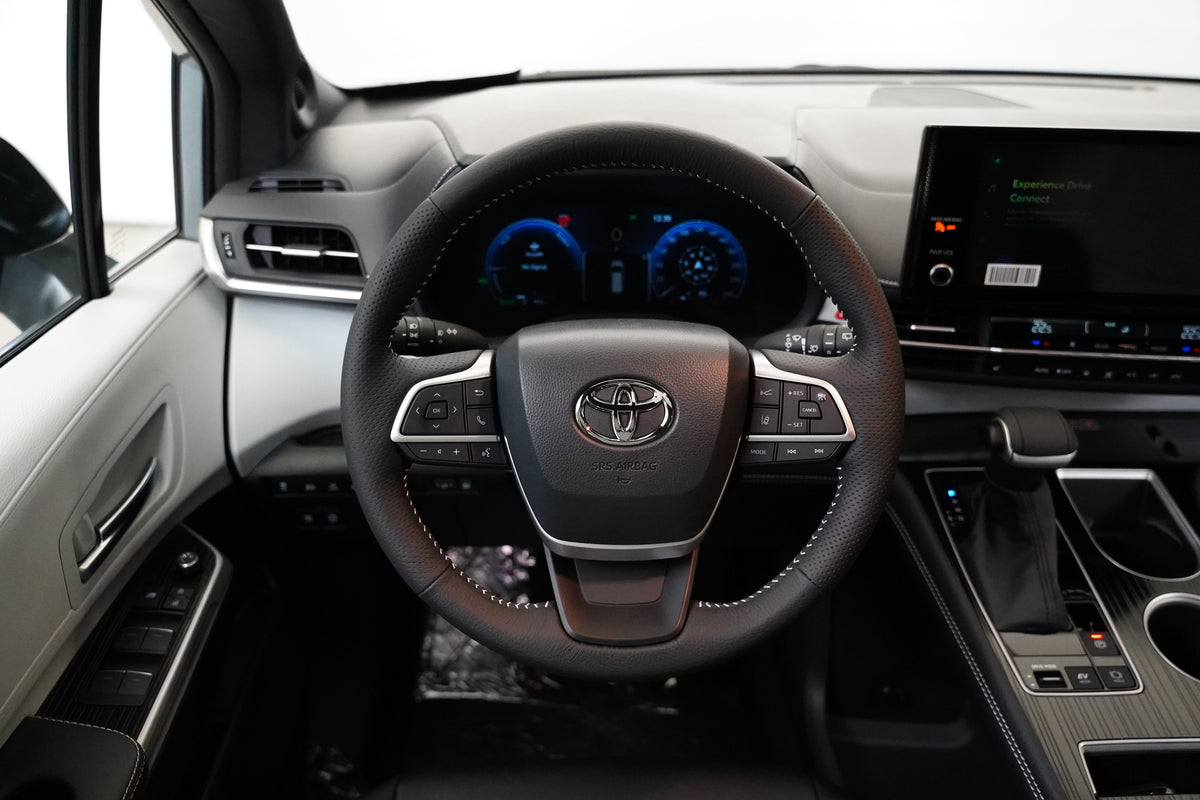 Toyota Sienna 2.5 HEV 180 kW CVT AWD XSE