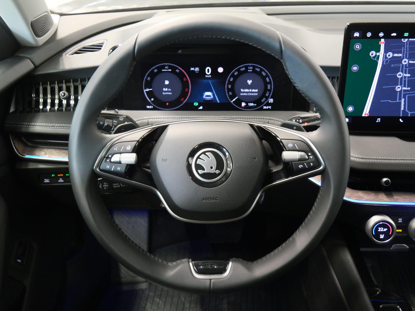 Škoda Superb 2.0 TDI 110 kW DSG L&K