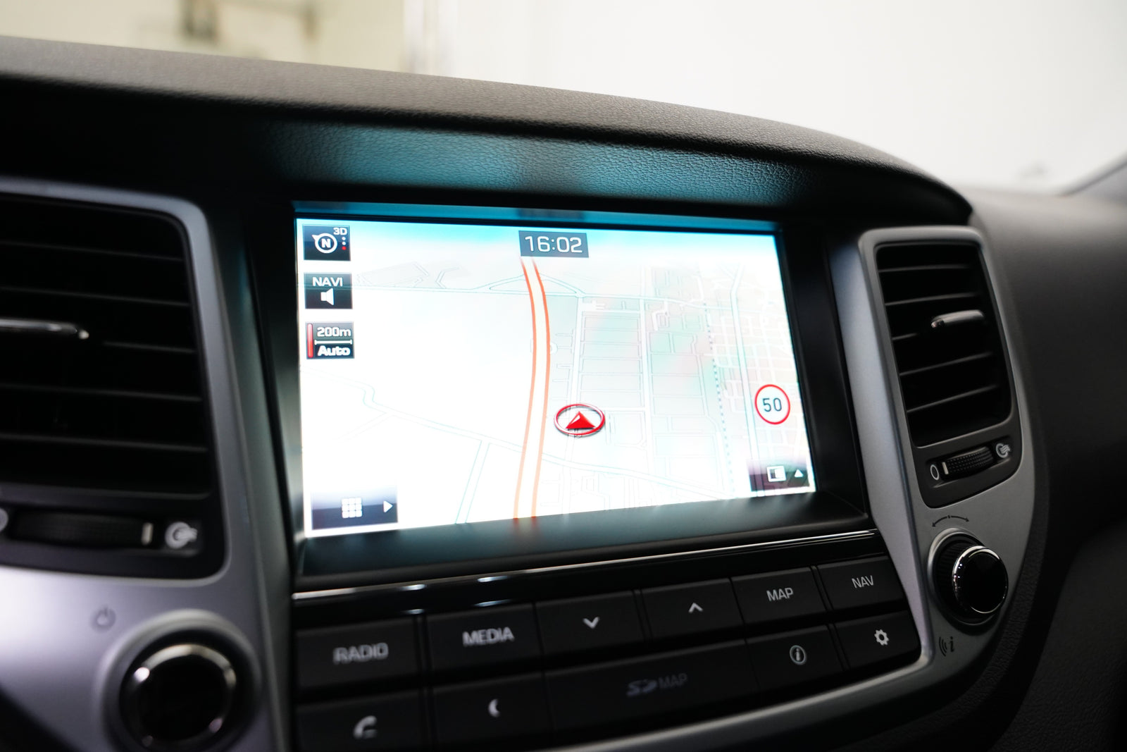 Hyundai Tucson 1.7 CRDI 85 kW – foto 18