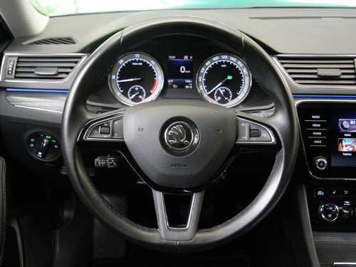 Škoda Superb 2.0 TDI 140 kW 4x4 DSG Style – foto 18