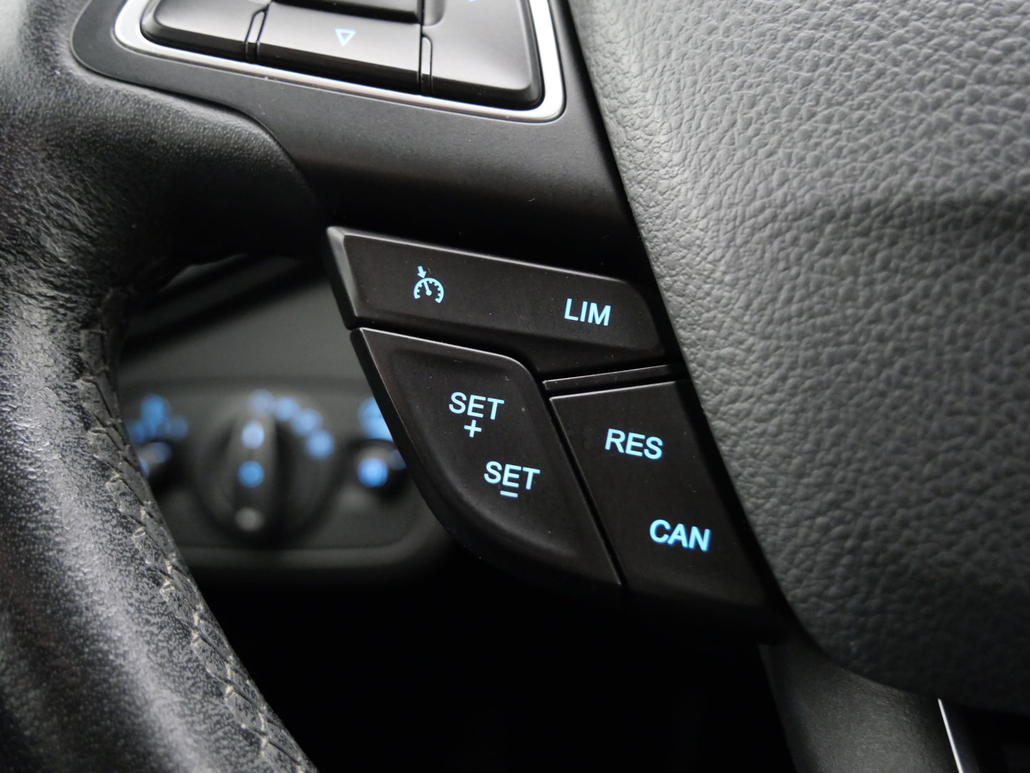 Ford C-MAX 1.0 EcoBoost 92 kW Titanium