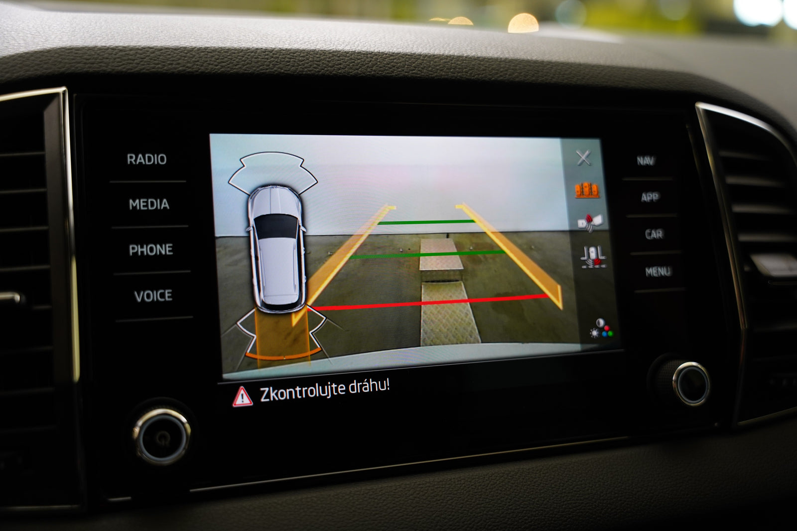 Škoda Karoq 1.5 TSI 110 kW Top Selection – foto 19