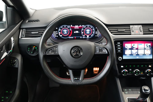 Škoda Octavia 2.0 TSI 180 kW RS – foto 18