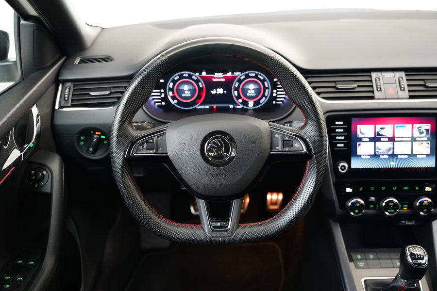 Škoda Octavia 2.0 TSI 180 kW RS – foto 18