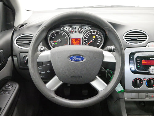 Ford Focus 1.6 16V 74kW – foto 18