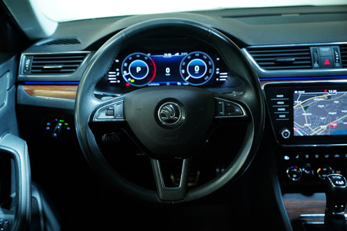 Škoda Superb 2.0 TDI 140 kW DSG Scout – foto 18