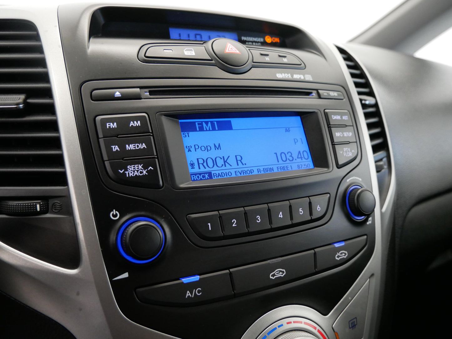 Hyundai ix20 1.6i 91 kW Trikolor