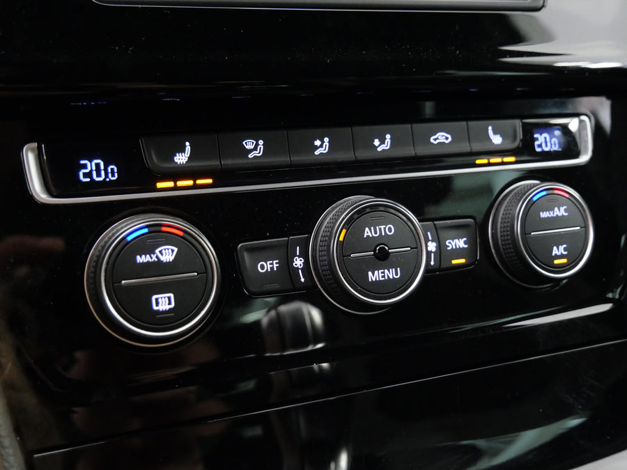 Volkswagen Golf 2.0 TSI 221 kW 4Motion "R" – foto 18