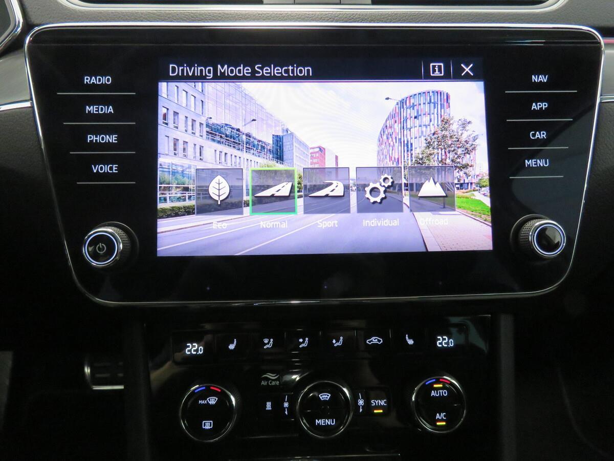 Škoda Superb 2.0 TDI 147 kW Scout