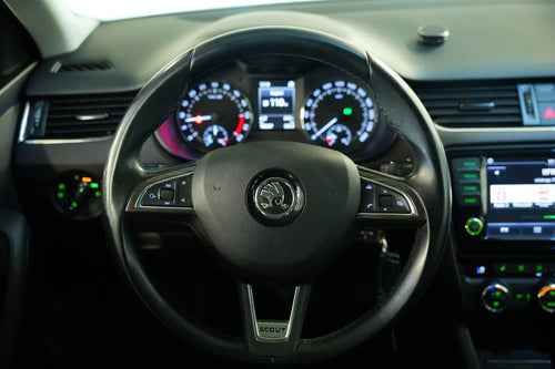 Škoda Octavia 2.0 TDI 135 kW Scout 4x4 – foto 19