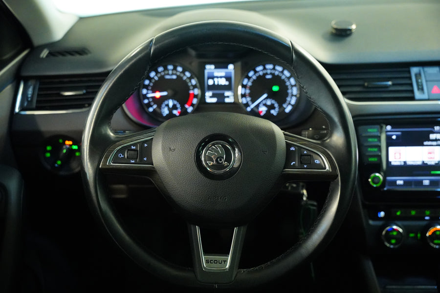 Škoda Octavia 2.0 TDI 135 kW Scout 4x4 – foto 19