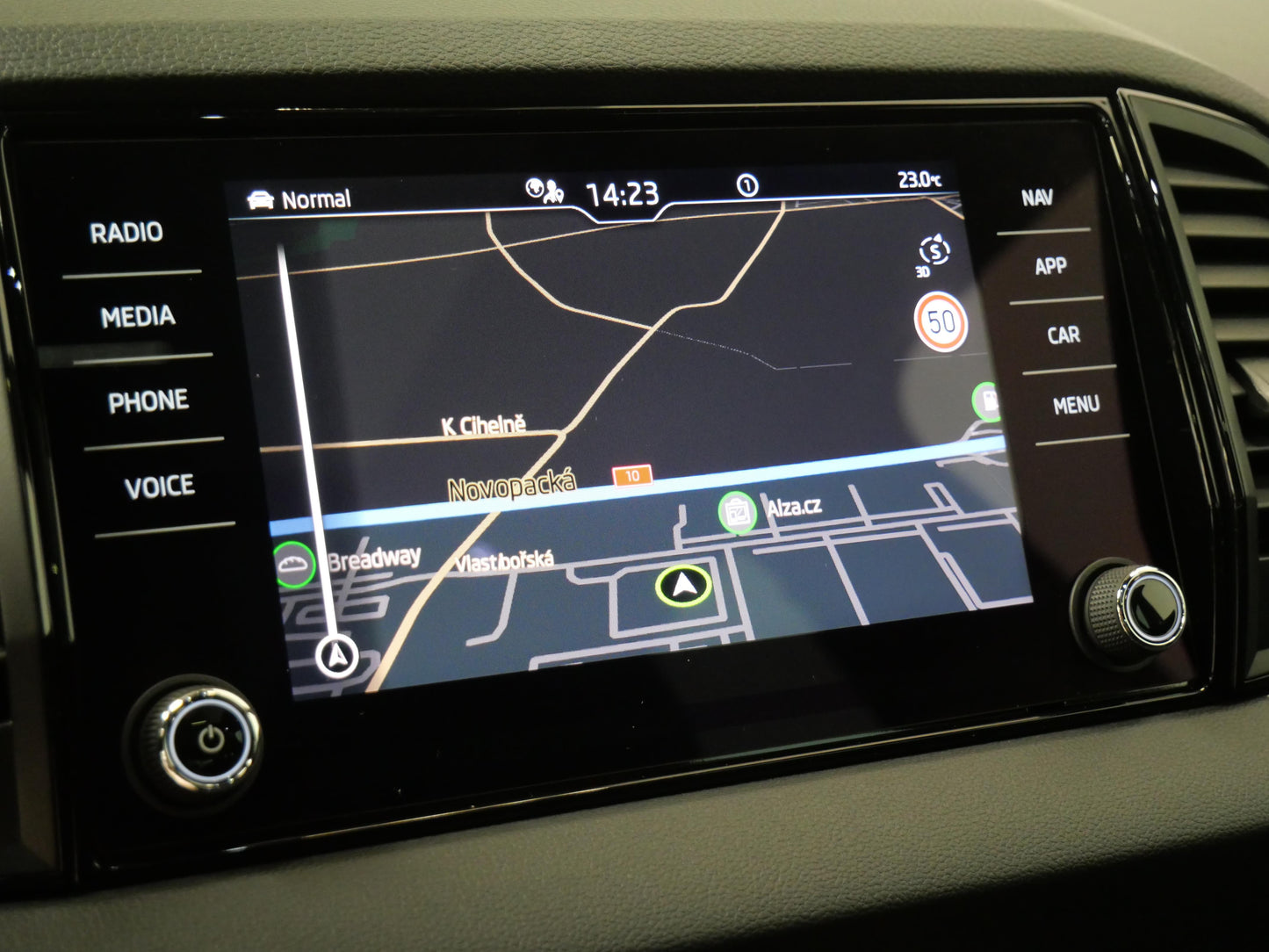 Škoda Karoq 1.5 TSI 110 kW Sportline