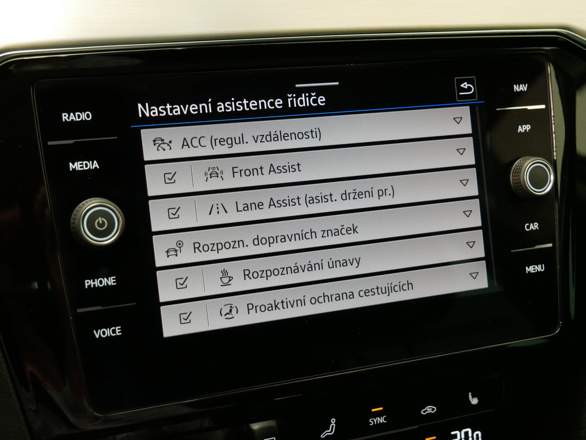 Volkswagen Passat 2.0 TDI 110 kW Elegance