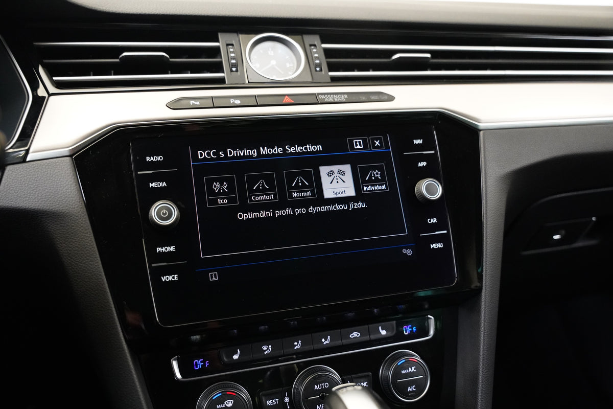 Volkswagen Passat 2.0 TDI 176 kW 4x4 Highline – foto 18