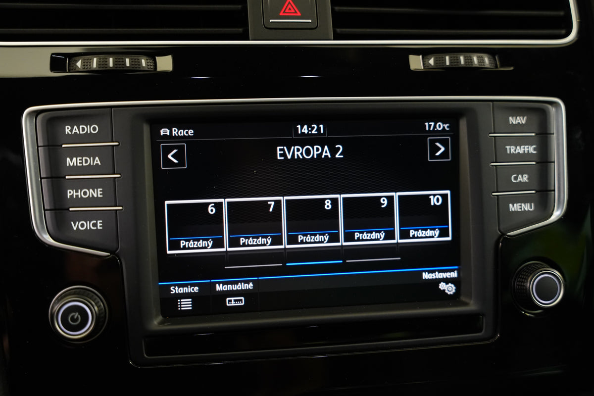 Volkswagen Golf 2.0 TSI 221 kW 4Motion R