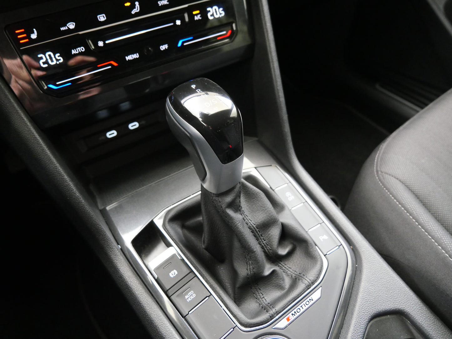 Volkswagen Tiguan 2.0 TDI 110kW DSG 4x4 Allspace
