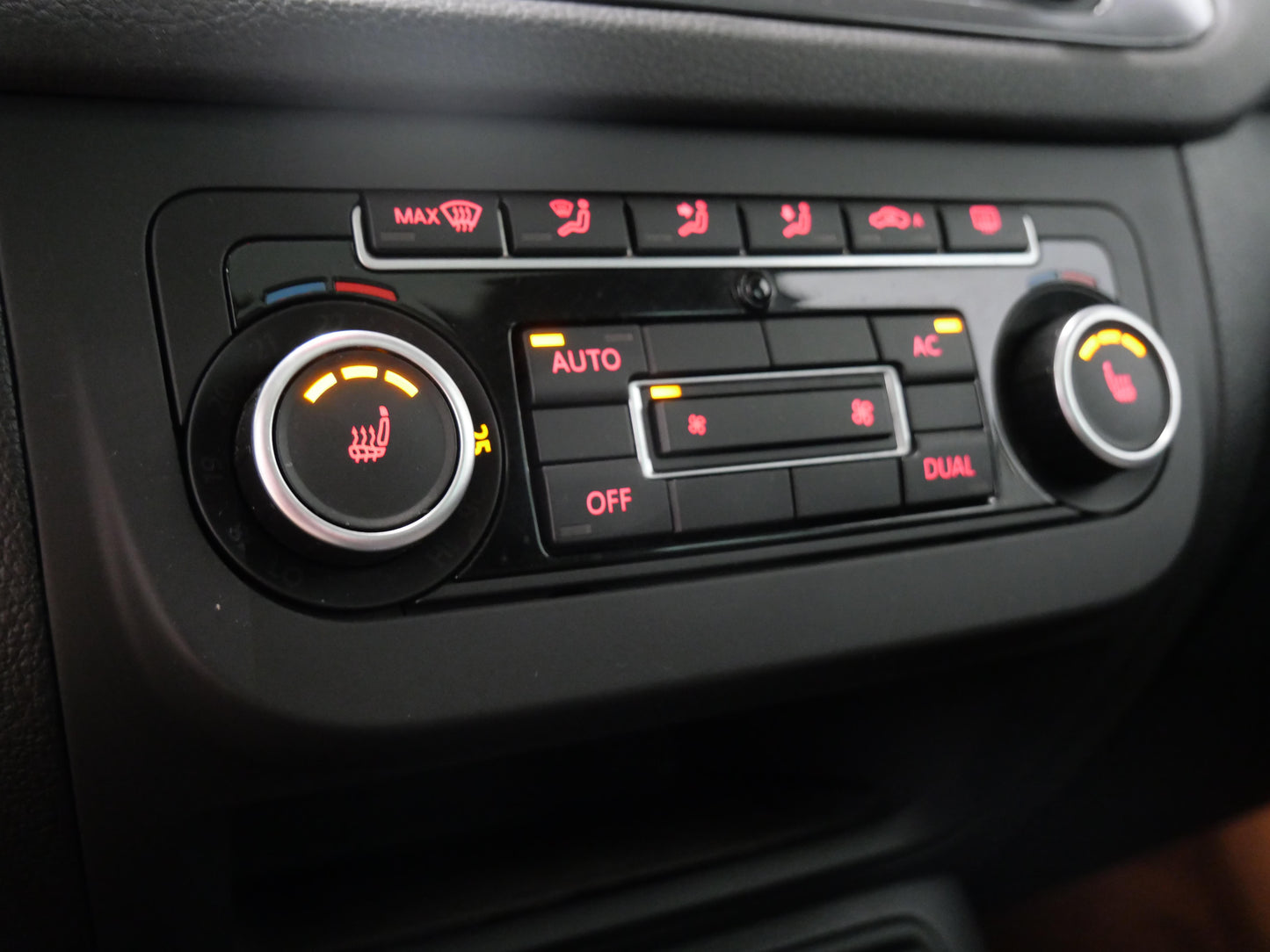 Volkswagen Tiguan 1.4 TSI 118 kW Sport & Style