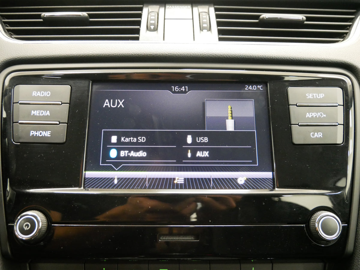 Škoda Octavia 1.6 TDI 85 kW Ambition Plus – foto 19