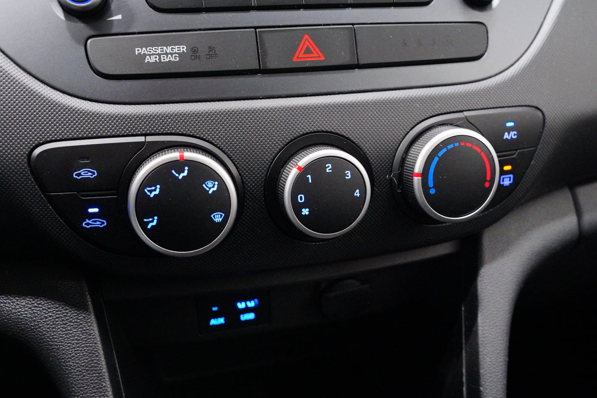 Hyundai i10 1,0 MPi 49 kW – foto 19
