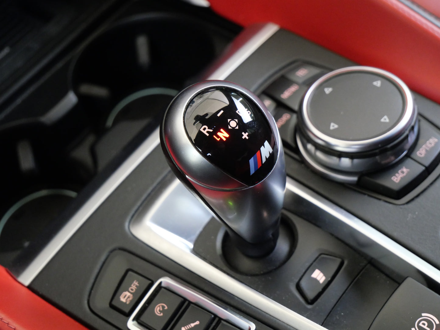 BMW X6 M 4.4 V8 TwinTurbo 423 kW