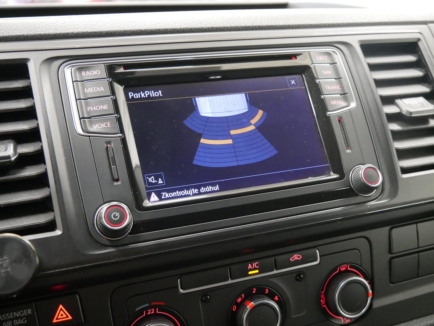 Volkswagen Transporter 2.0 TDI 75 kW KR