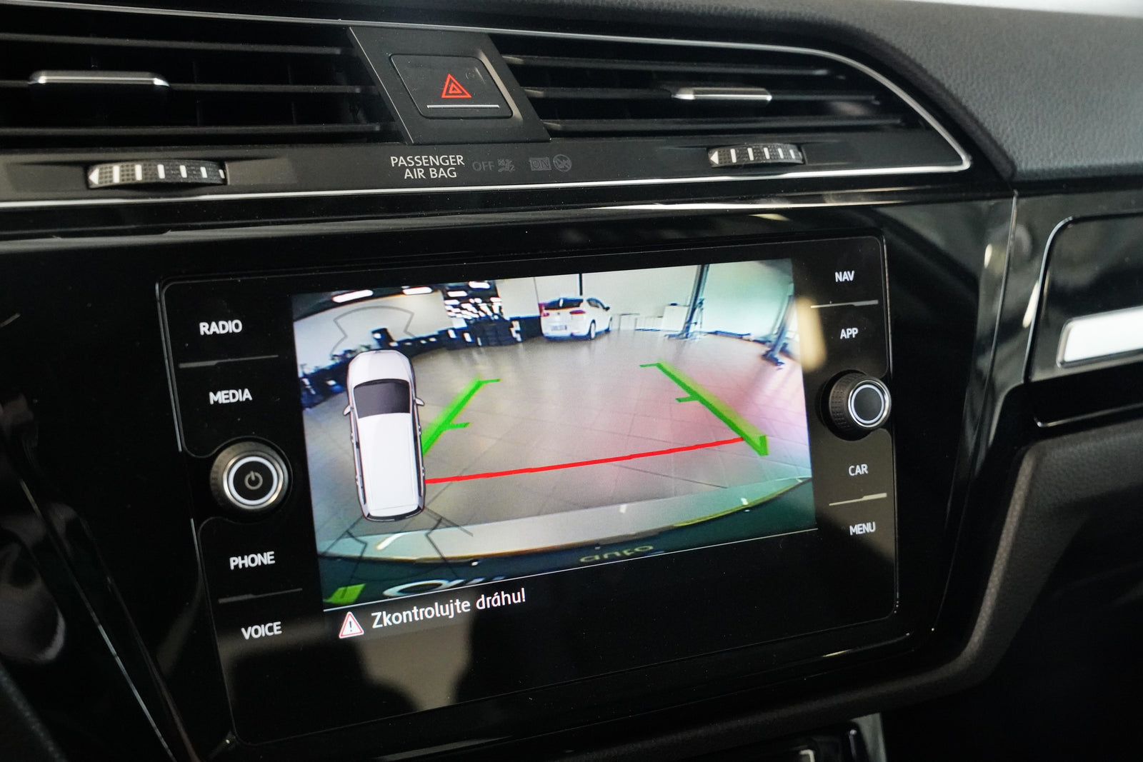 Volkswagen Touran 2.0 TDI 110 kW Highline – foto 18