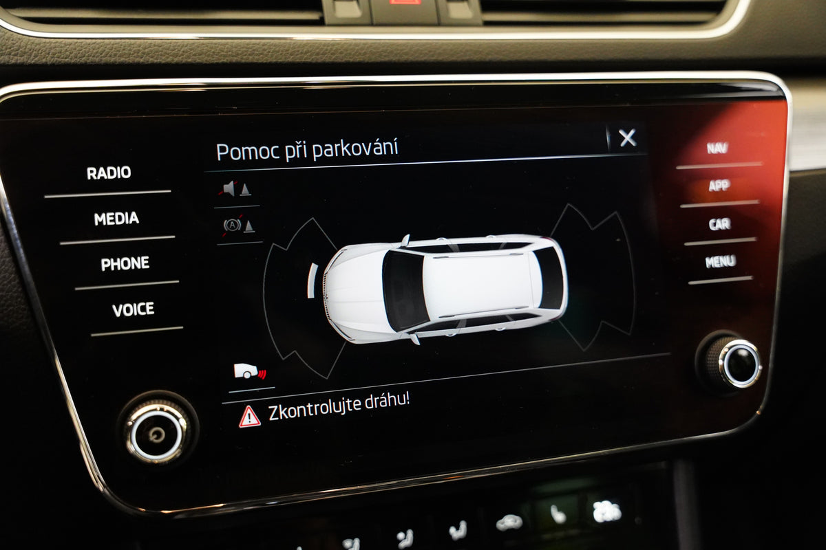 Škoda Superb 2.0 TSI 140 kW STYLE DSG – foto 19