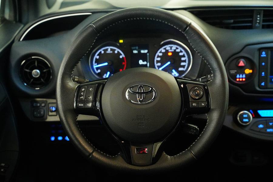 Toyota Yaris 1:5 VVT-i 82kW – foto 19