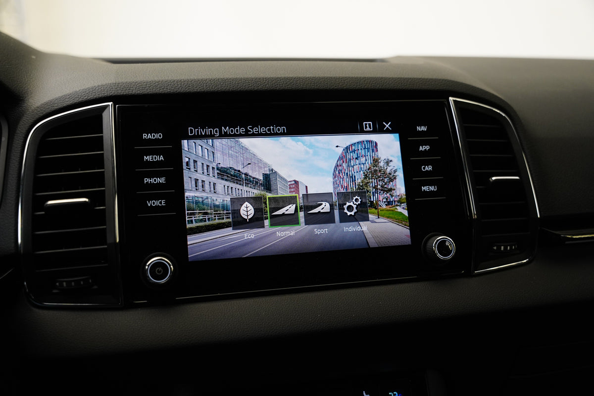 Škoda Karoq 1.5 TSI 110 kW Top Selection – foto 19