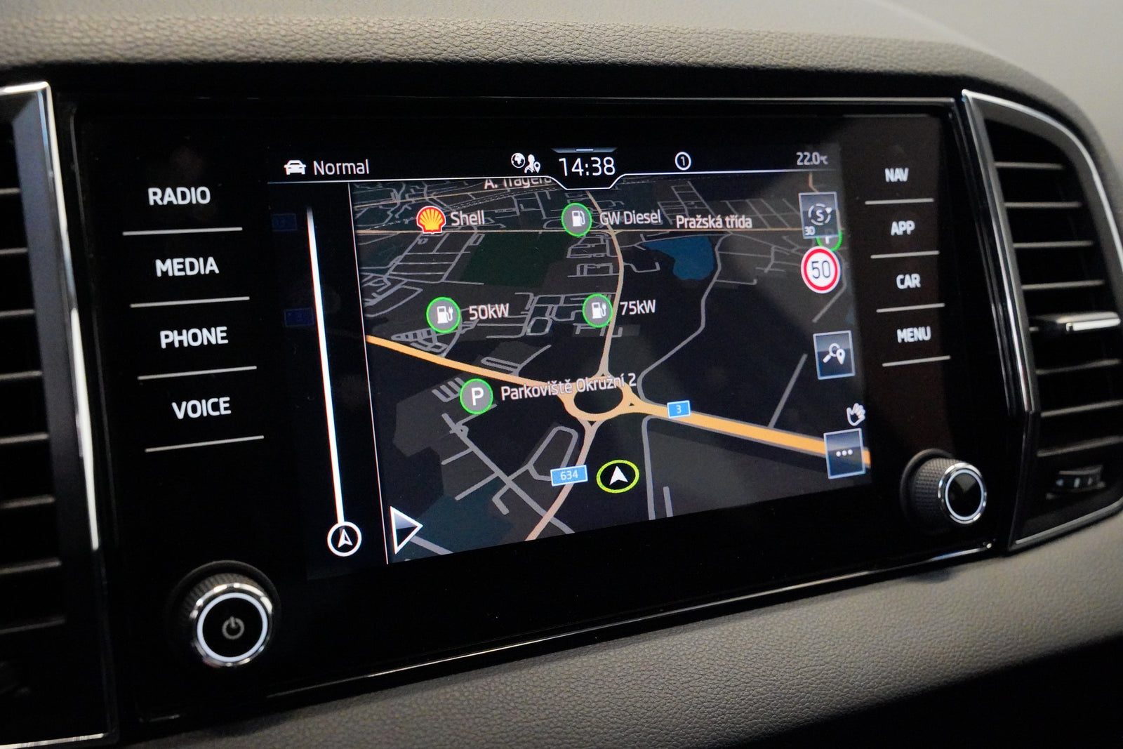 Škoda Karoq 1.5 TSI 110 kW Top Selection – foto 19