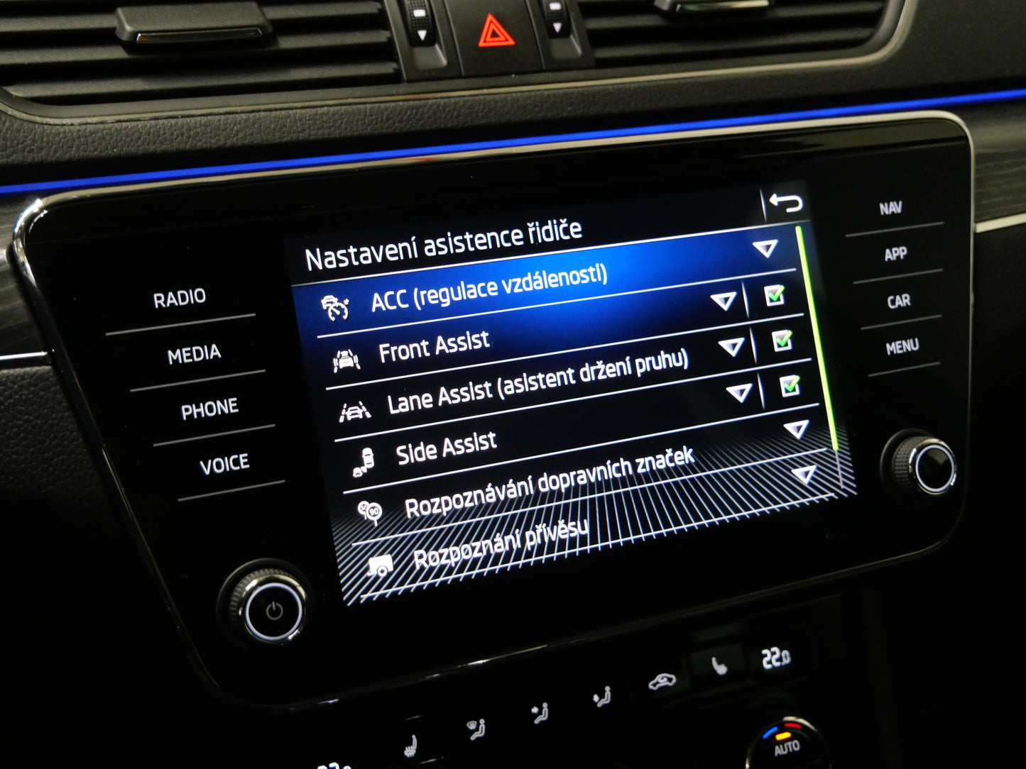 Škoda Superb 2.0 TDI 110 kW Style Plus
