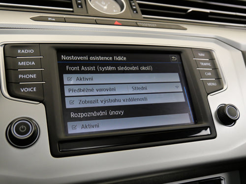 Volkswagen Passat 1.6 TDI 88 kW Comfortline – foto 19