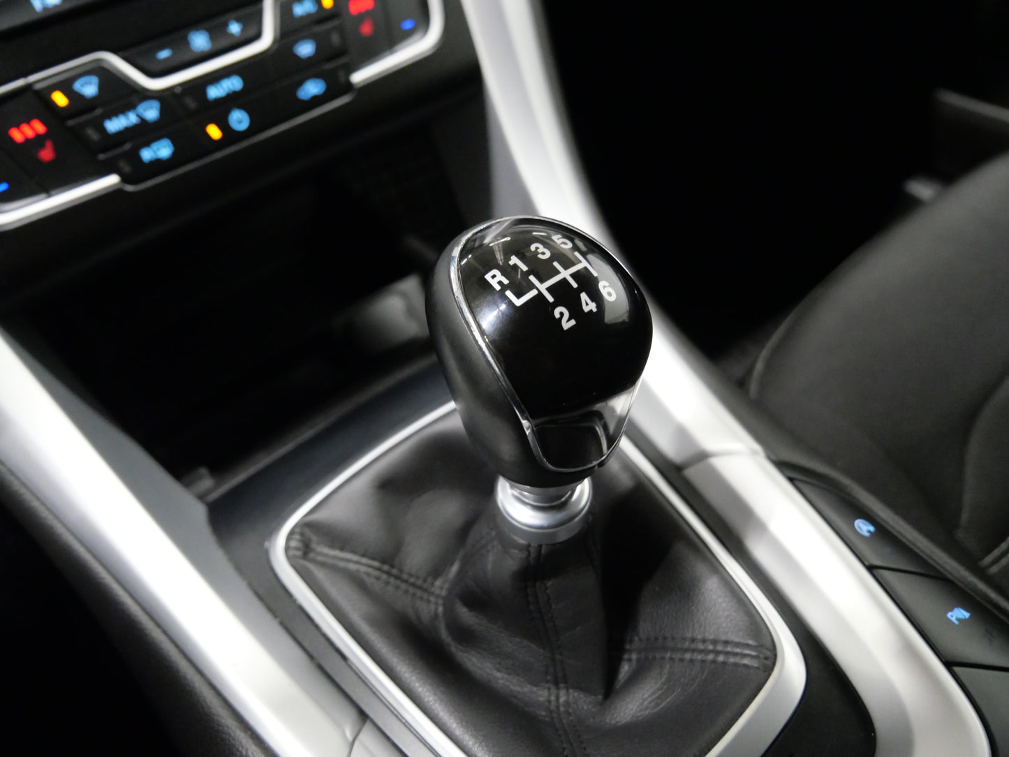 Ford Mondeo 2.0 TDCI 110 kW Trend