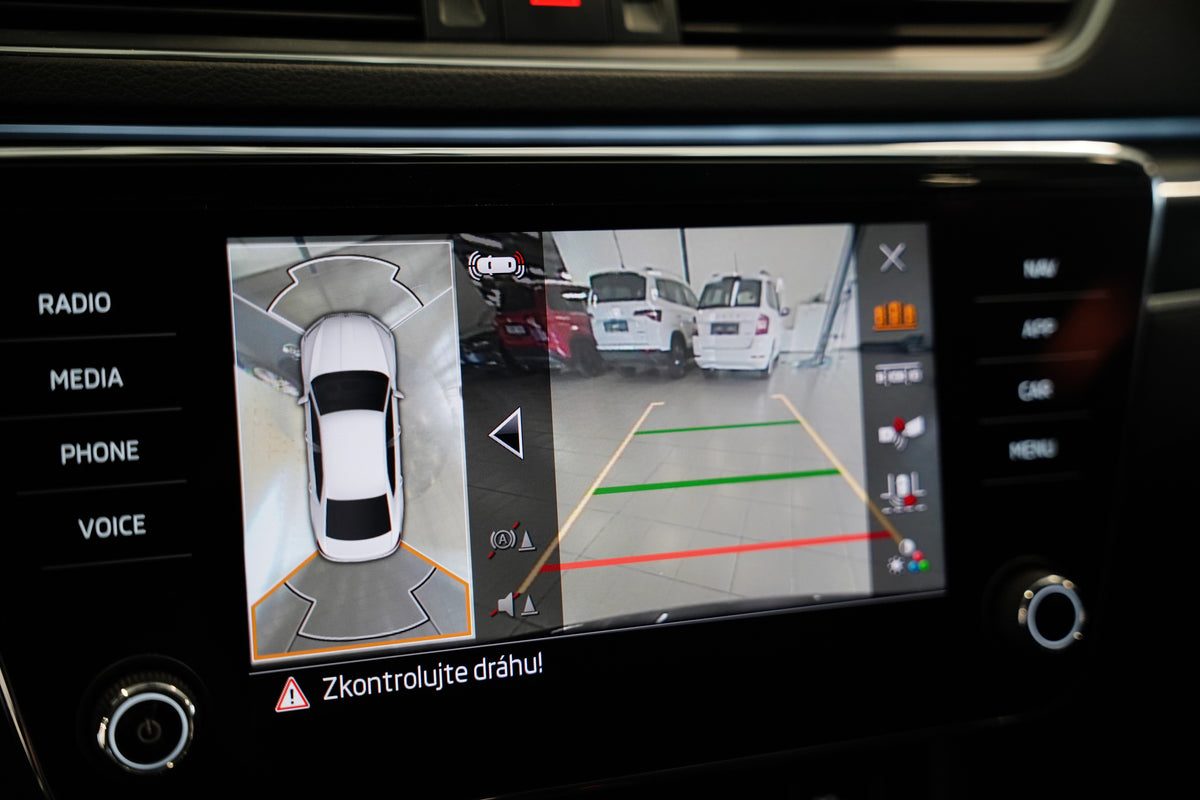 Škoda Superb 2.0 TDI 147kW L&K – foto 19