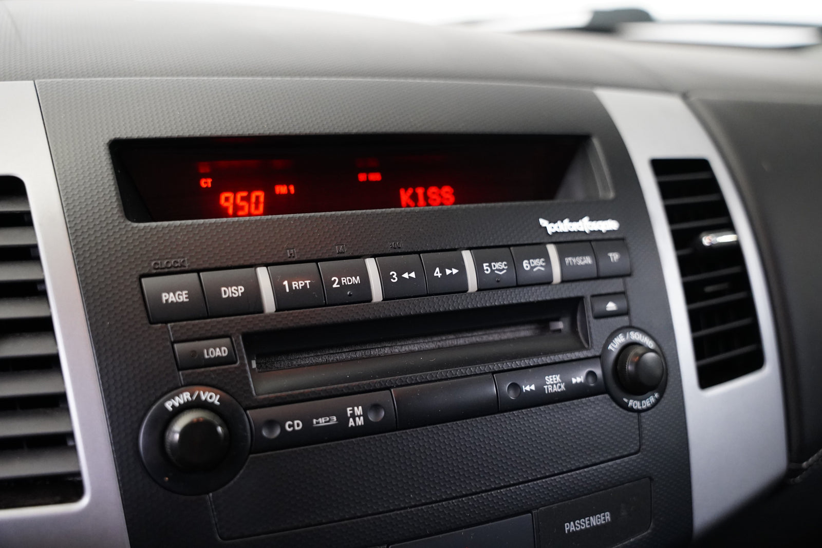 Mitsubishi Outlander 2.2 DI-D 130kW – foto 19