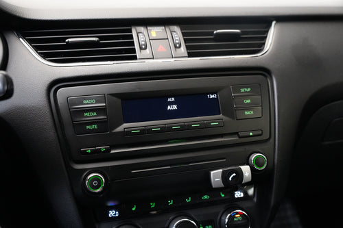 Škoda Octavia 1.6 TDI DSG Elegance – foto 19