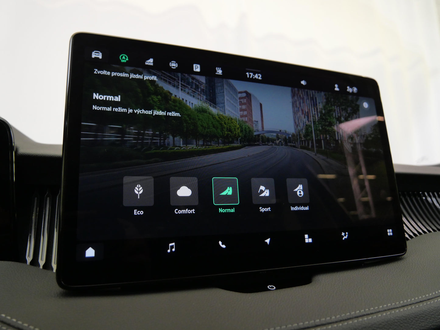 Škoda Superb 2.0 TDI 142 kW 4x4 L&K