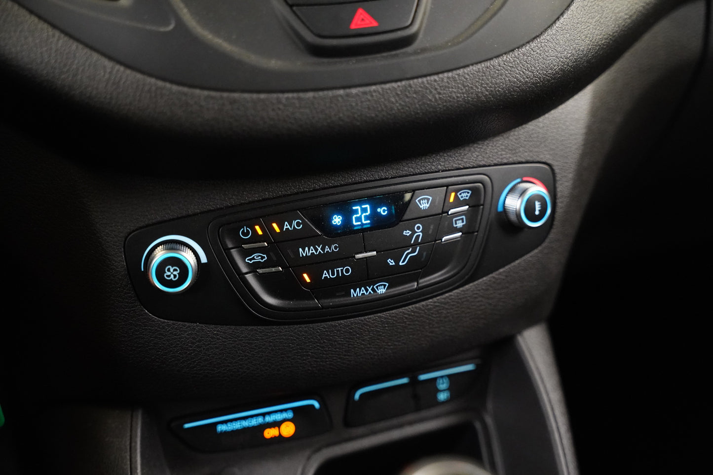 Ford Tourneo Courier 1.0 EcoBoost 74 kW