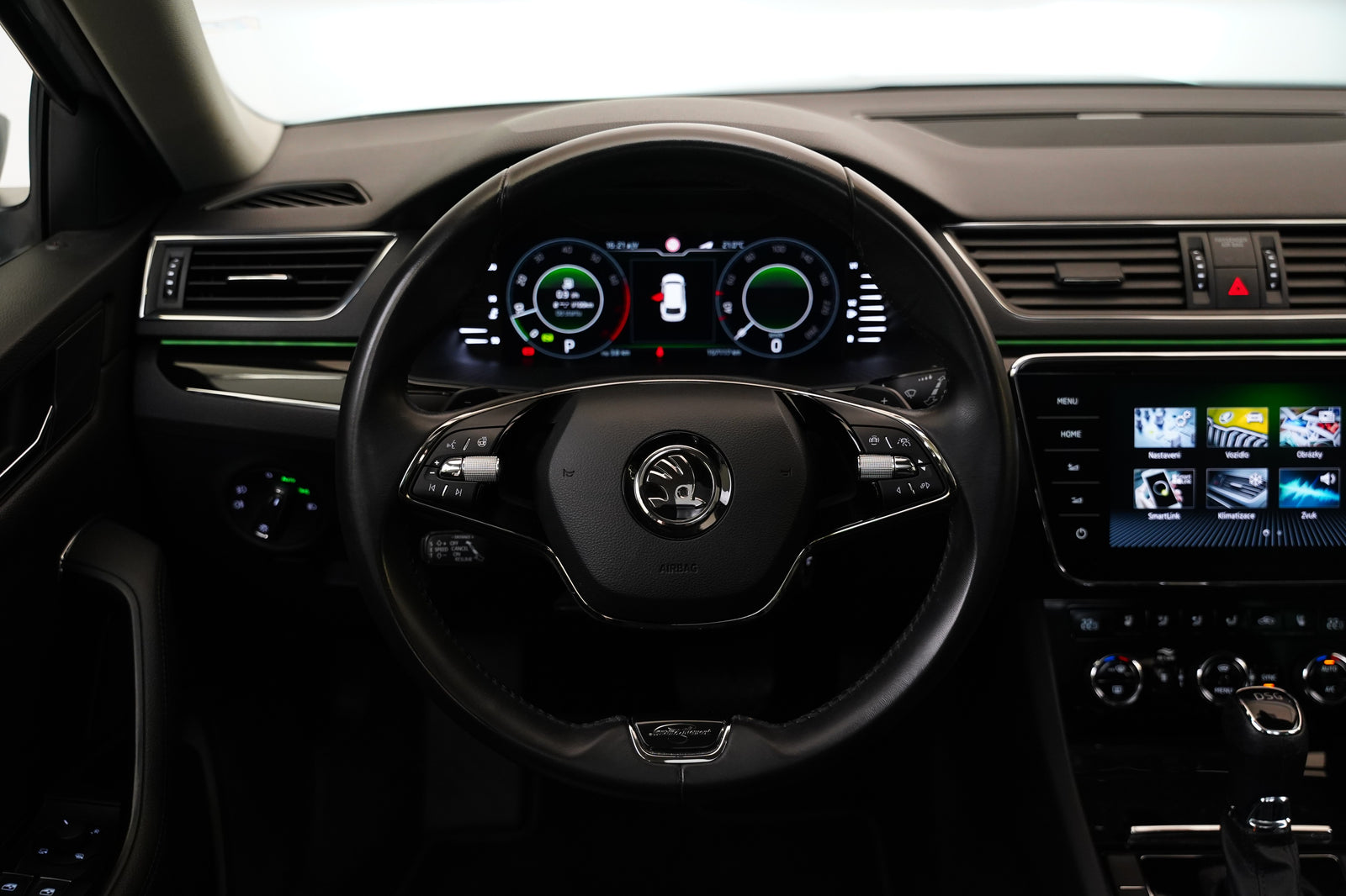 Škoda Superb 2.0 TSI 140 kW Laurin & Klemen – foto 18