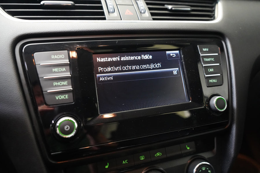 Škoda Octavia 1.6 TDI 77 kW DSG – foto 19