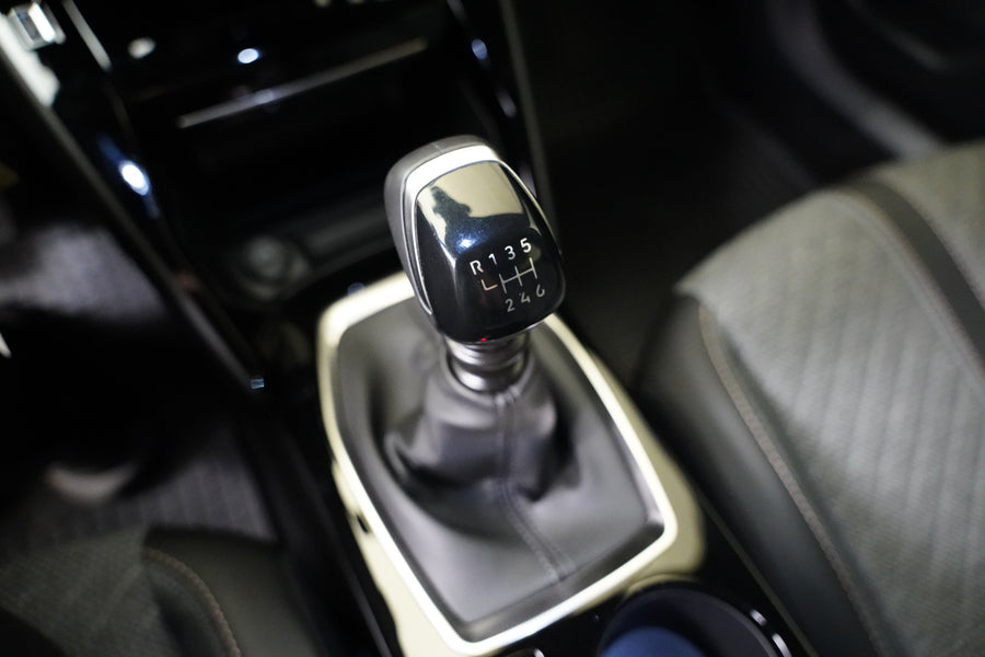 Peugeot 2008 1.2 PureTech 74 kW ALLURE – foto 19
