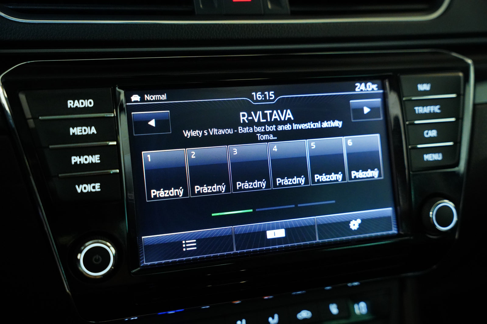 Škoda Superb 1.8 TSI 132 kW DSG L&K – foto 20