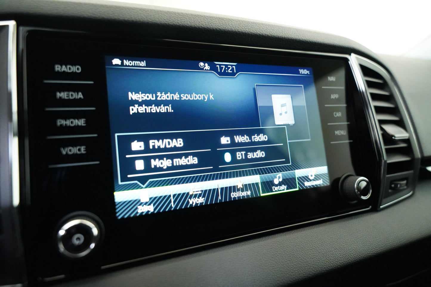 Škoda Karoq 1.5 TSI 110 kW Top Selection